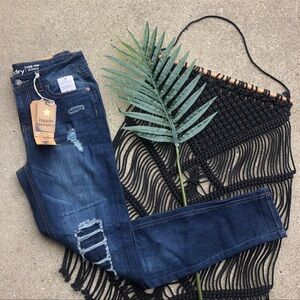 NWT Hippie Laundry Distressed Skinny Jeans Size 27